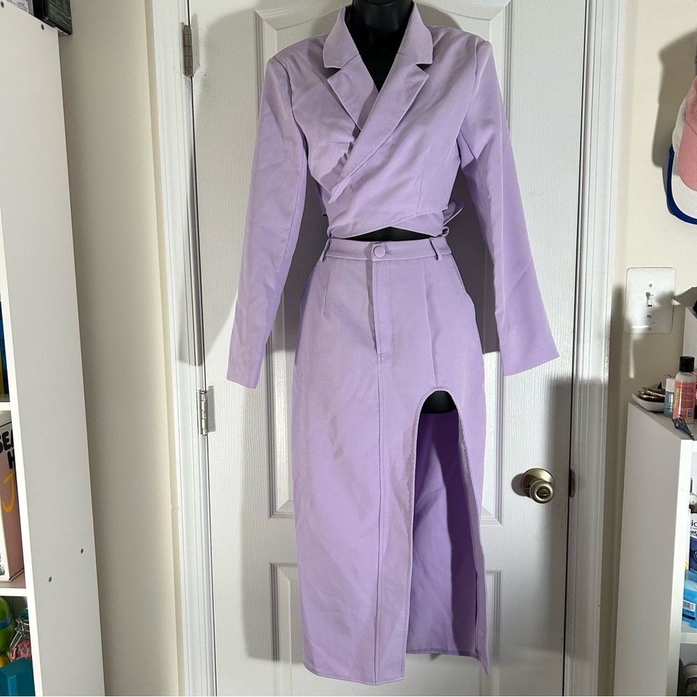 Missguided lavender midi skirt sz 4 with slit